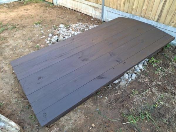 Image 1 of Pair of heavy duty wooden gates and free matching side panel