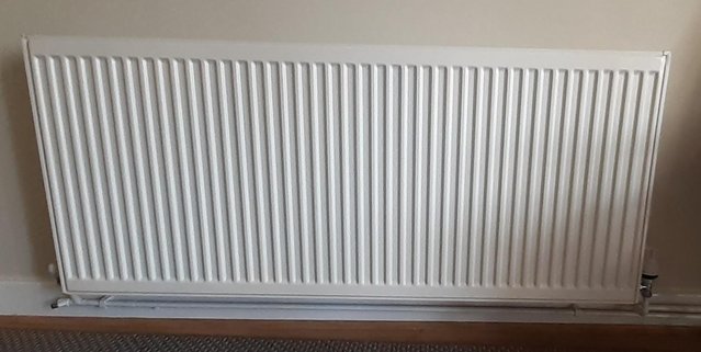 Preview of the first image of Gas Radiator - white......