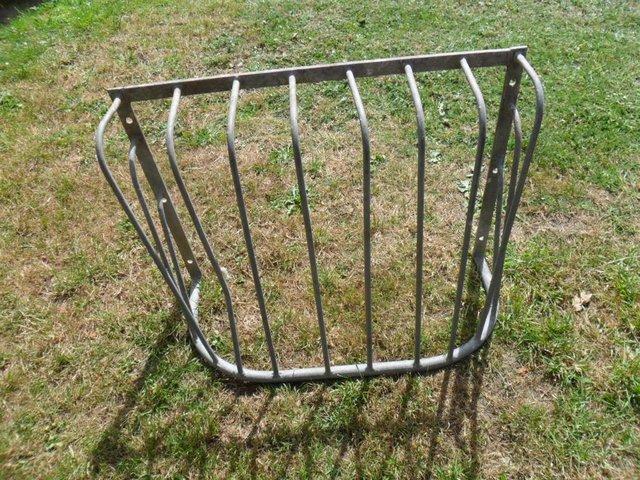 VINTAGE METAL WALL MOUNTED HAYRACK — photo 3 of 3