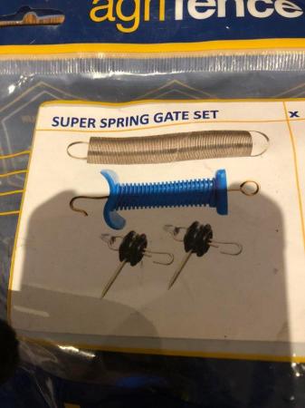 Image 2 of Agrifence Super Spring Gate Set