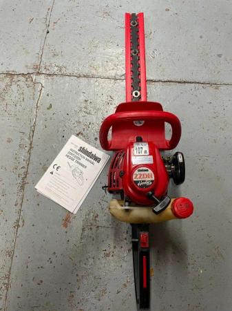 Image 2 of Shindaiwa 22DH hedge trimmer spares or repair only