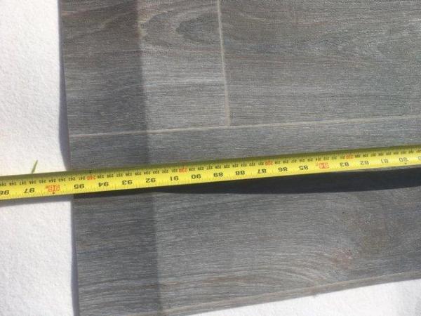 Image 2 of Quality Oak vinyl flooring - Off cut 1.41m x 2.42m