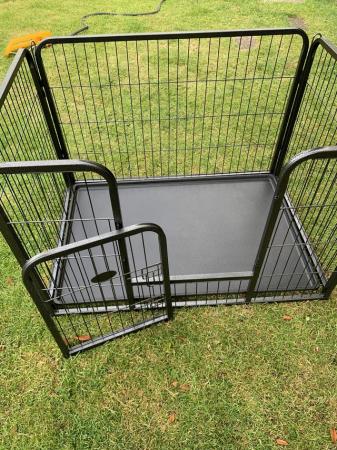 Image 4 of Puppy/dog playpen with removable tray