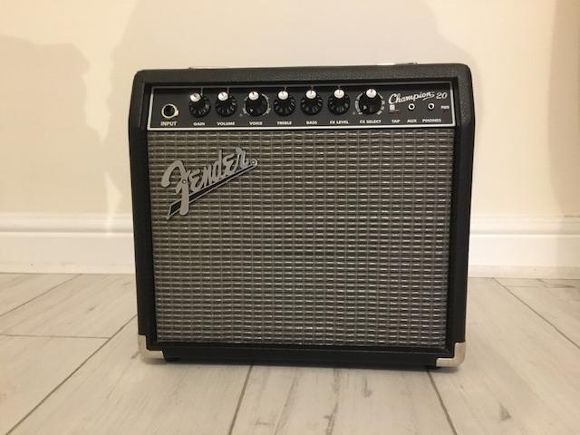 Preview of the first image of Fender Champion 20 guitar amplifier.