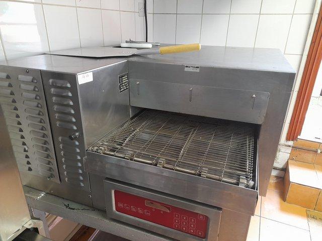 Preview of the first image of Selling Pizza Machine (Blodgett).