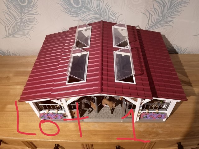 Preview of the first image of Schleich horse stables with horses..