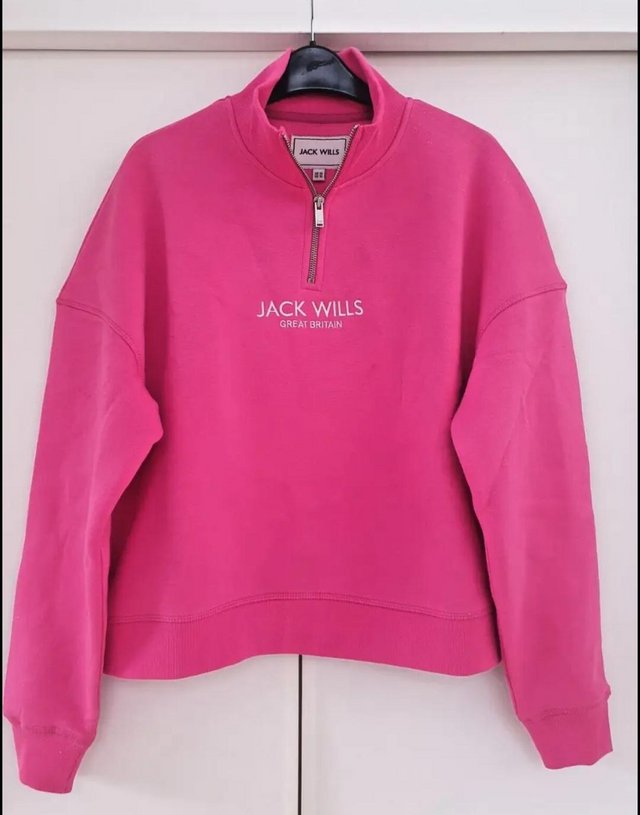Preview of the first image of NWT JACK WILLS, Sweatshirt..