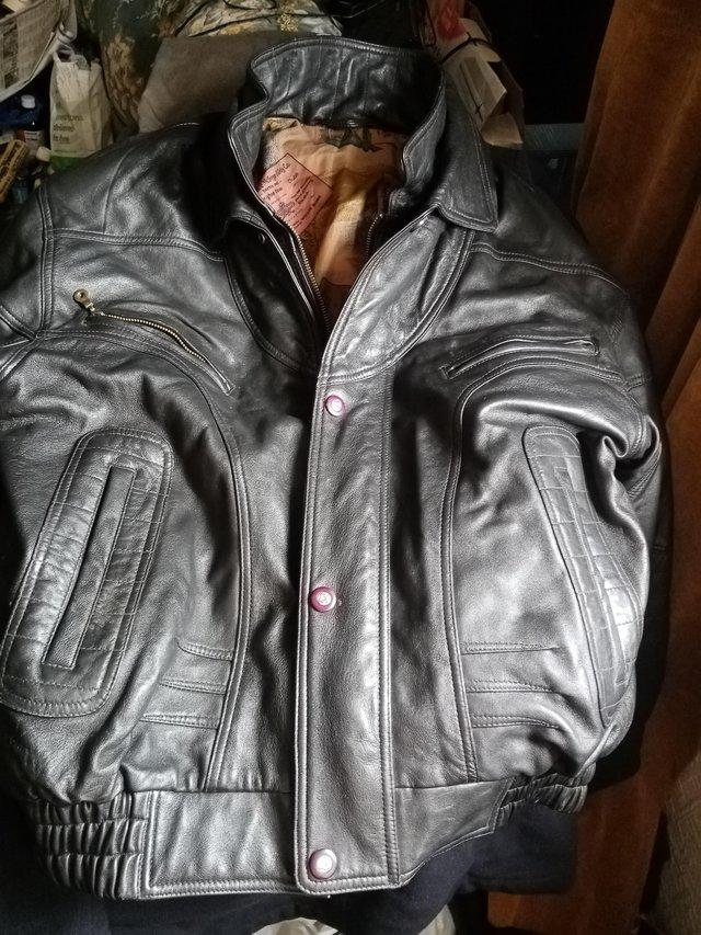 Preview of the first image of Good Quality Mans Leather Jacket, hardly used..