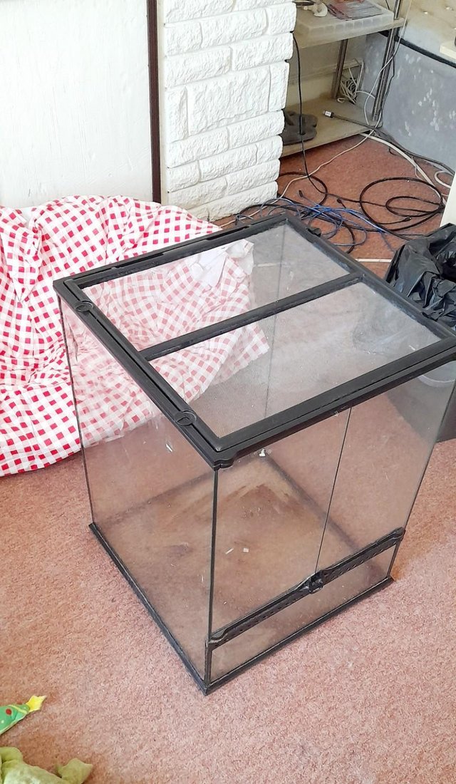 Preview of the first image of Exo Terra Terrarium 45x45x60cm.