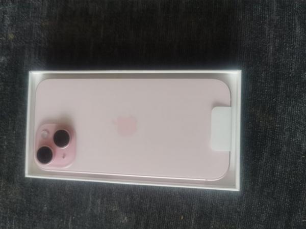 Image 2 of IPhone 15 pink 128gb new 02 network