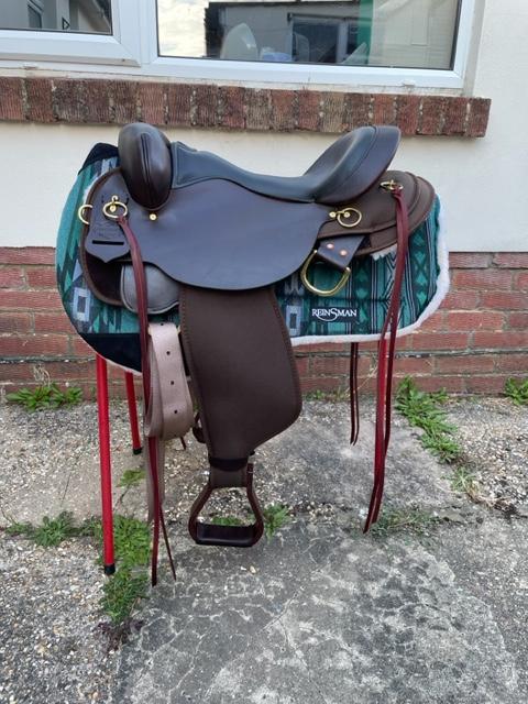 Preview of the first image of WESTERN ENDURANCE SADDLE.