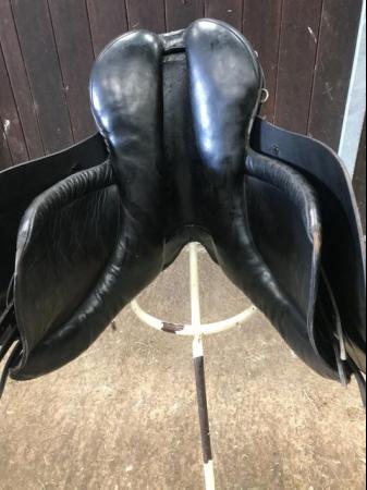 Image 2 of 16.5" Black Ray Hinton General Purpose Saddle