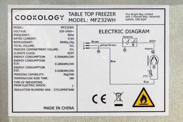 Image 4 of Mini Table Top Freezer - White Cookology MFZ32WH