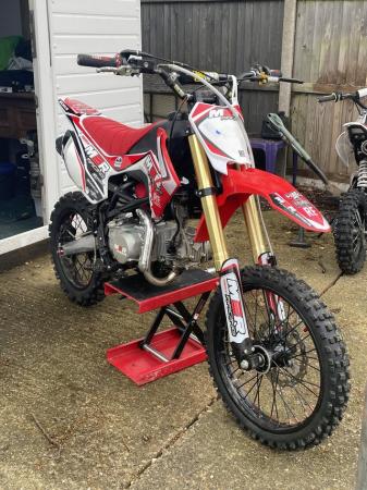Image 3 of M2R 140 pitbike(with mods)