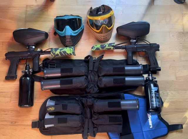 Preview of the first image of Paintball Marker Kit x 2.
