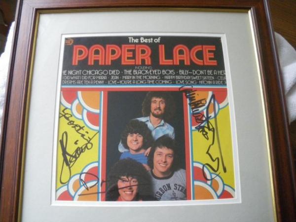 Image 3 of PAPERLACE SIGNED ALBUM COVER MOUNTED IN FRAME