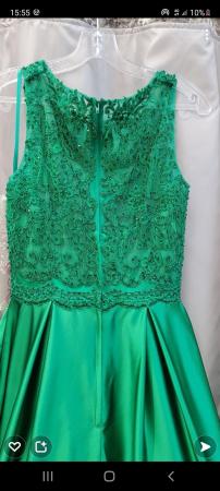 Image 2 of Prom dress emerald green size 8