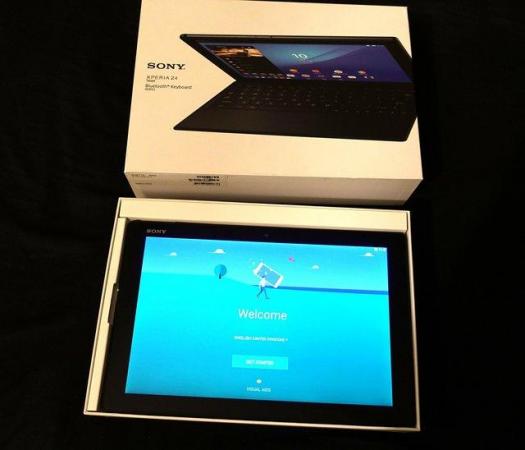 Image 14 of Sony Xperia Z4 Tablet SGP712 + Sony Bluetooth Keyboard