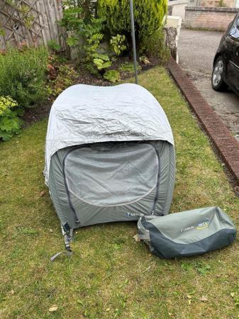 Image 2 of Baby travel tent with mosquito netting