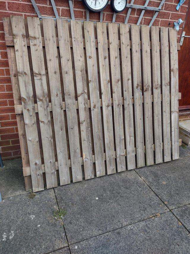 Preview of the first image of Heavy duty fence panel ..