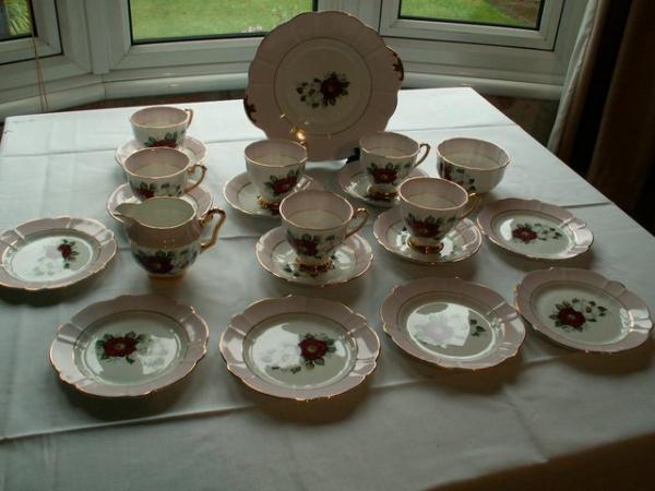 Image 1 of Tea set, Windsor bone china. 21 piece