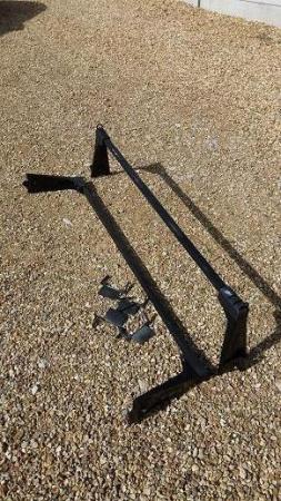 Image 1 of LAND ROVER DISCOVERY II ROOF BARS