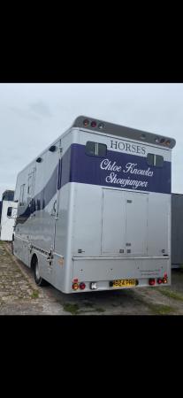 Image 5 of Horsebox with living 6.5