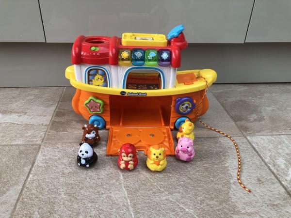 Image 2 of VTech Animal Boat with 6 Toot Toot Animals