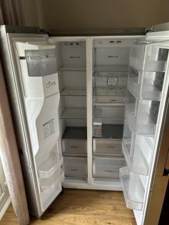 Image 2 of LG American style fridge freezer
