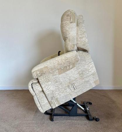Image 13 of SHERBORNE ELECTRIC RISER RECLINER CREAM CHAIR ~ CAN DELIVER