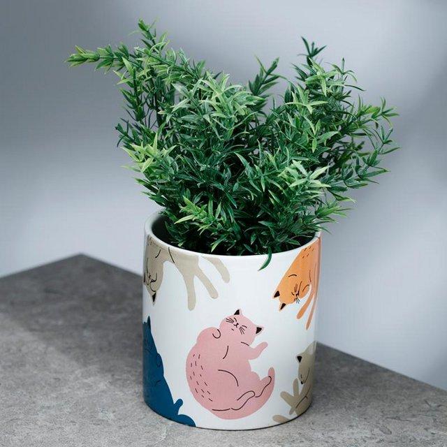 Preview of the first image of Cat's Life Ceramic Indoor Plant Pot - Large. Free uk postage.
