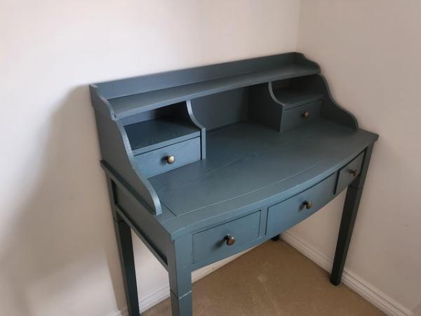 Image 2 of Wayfair study table great condition