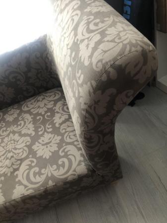 Image 3 of Brown Patterned Chaise Lounge