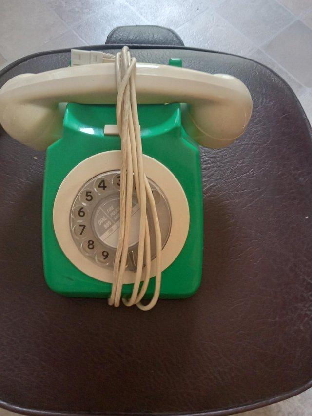 Preview of the first image of Vintage GPO telephone in green.