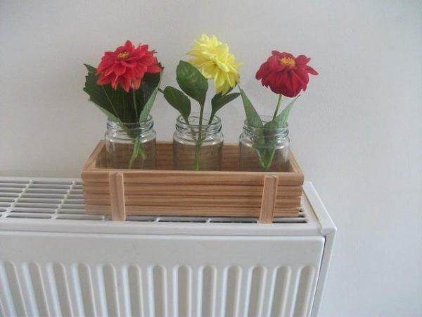 Image 1 of SEASONAL POSEY FLOWERS IN A WOODEN TRAY