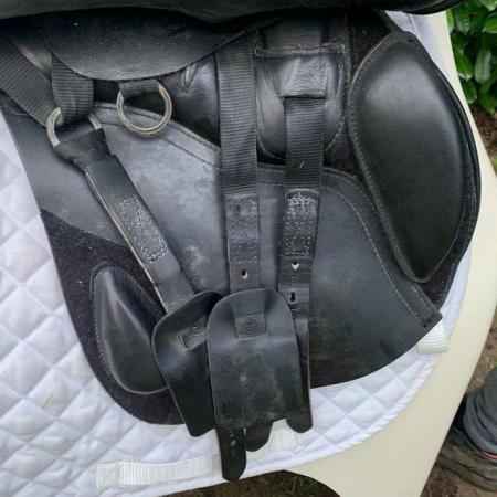 Image 11 of Kent And Masters 17 inch Jump saddle