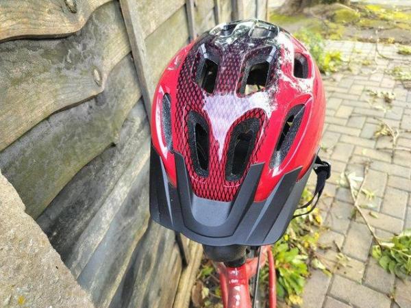Image 1 of Cycling helmet and matching gloves