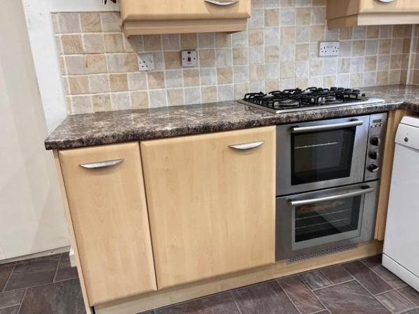 Image 3 of COMPLETE KITCHEN UNITS, WORK TOPS, OVEN DRAWERS BARGAIN!