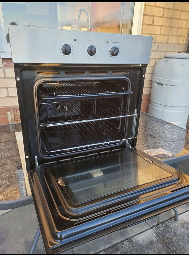 Preview of the first image of Baumatic Oven - in built ( oven only ).