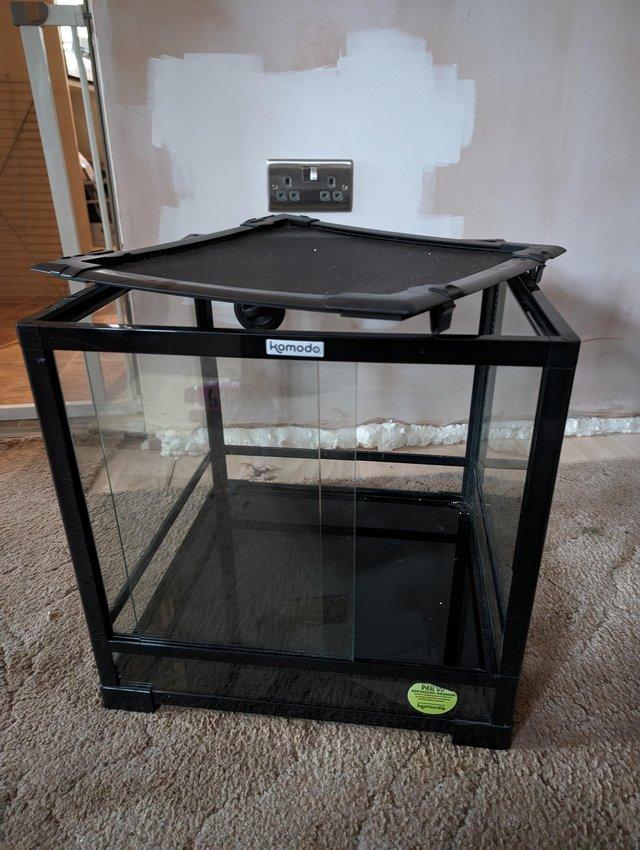 Preview of the first image of Komodo reptile/gecko tank.