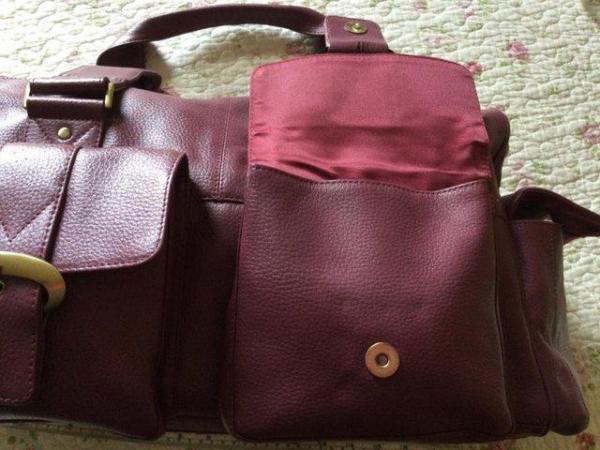 Image 10 of TOMMY & KATE Large Full Grain Leather Raspberry Pink Holdall
