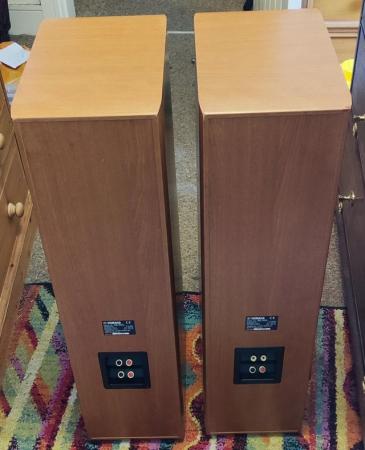 Image 3 of Yamaha NS-200 Speakers Tower Floor Standers with Spikes No f