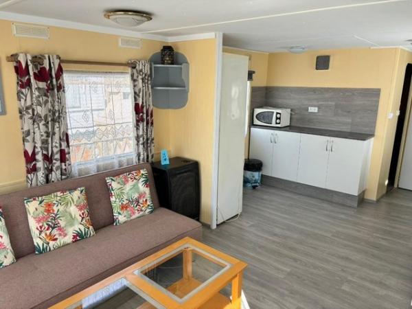 Image 6 of RS 1718 A great Delta 1 bed mobile home close to the coast