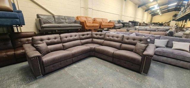 Image 19 of La-z-boy Hollywood brown fabric manual recliner corner sofa