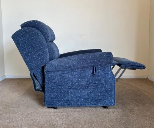 Image 14 of PRIMACARE ELECTRIC RISER RECLINER BLUE CHAIR ~ CAN DELIVER