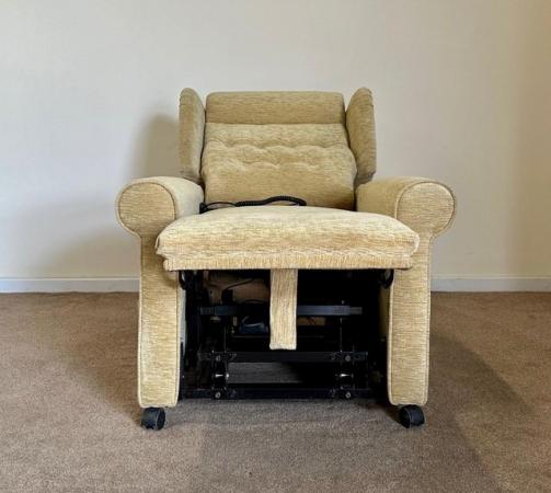 Image 7 of LUXURY ELECTRIC RISER RECLINER STRAW CHAIR MASSAGE DELIVERY
