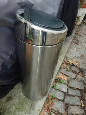 Image 1 of Brabantia 30 litre touch bin - clean