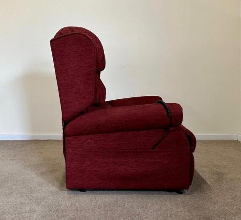 Image 12 of PETITE LUXURY ELECTRIC RISER RECLINER RED CHAIR CAN DELIVER