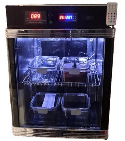 Image 4 of INCUBATOR ( FULLY CONTROLLABLE)