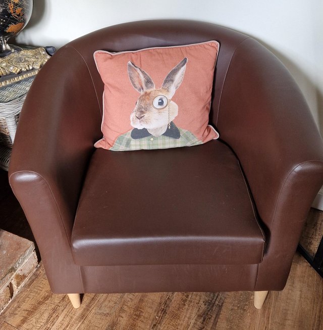 Preview of the first image of Argos Faux Leather Bucket Chair.
